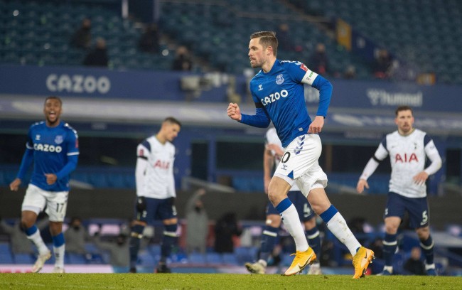 6人注入新 6人注入新