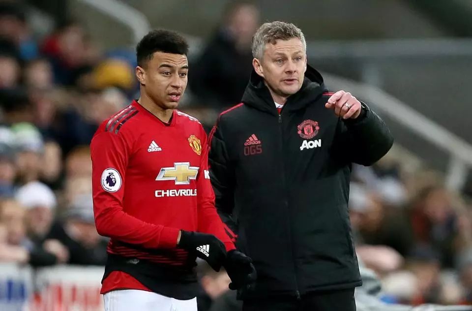 协助球队夺 协助球队夺